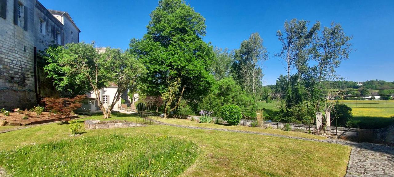 Château des Sénéchaux, Bourdeilles Exterior foto